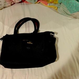 Nine West Handbag Love this purse but have wayyy too many